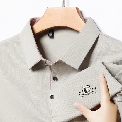 Polo Essential Badge con insignia 