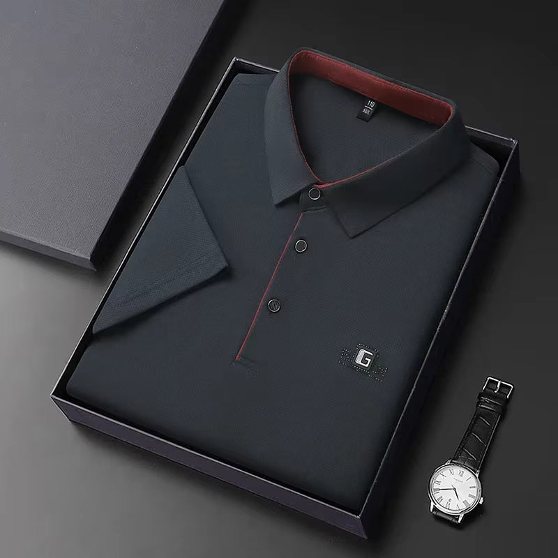Polo Essential Badge con insignia 
